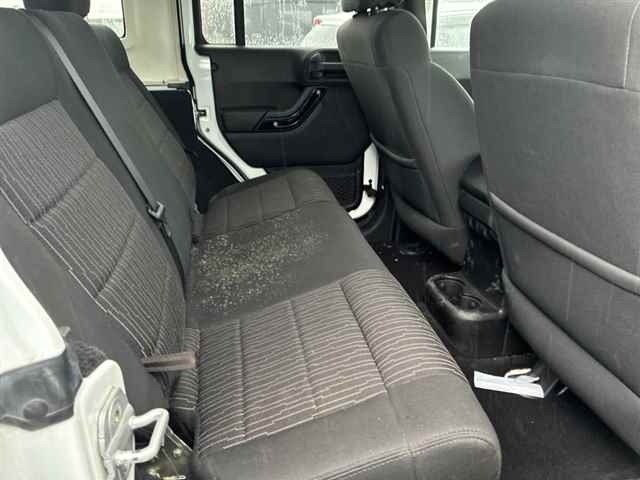 Chrysler 300 2012 7943776-8