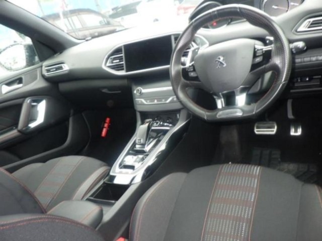 Peugeot 308 2019 7944952-3