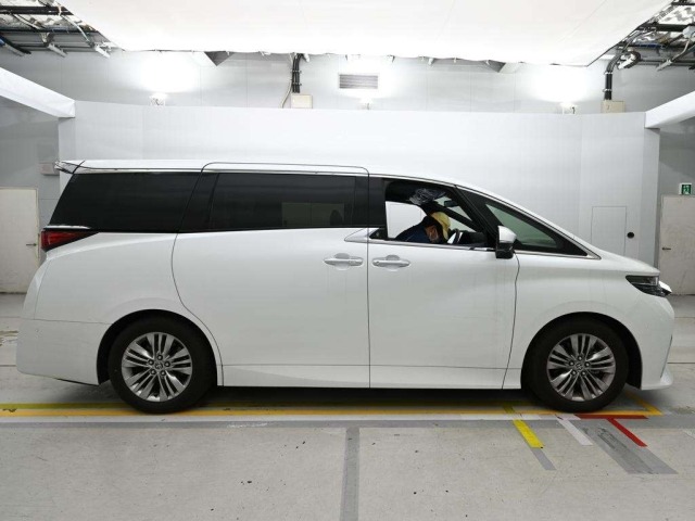 Toyota ALPHARD 2025 7927638-3