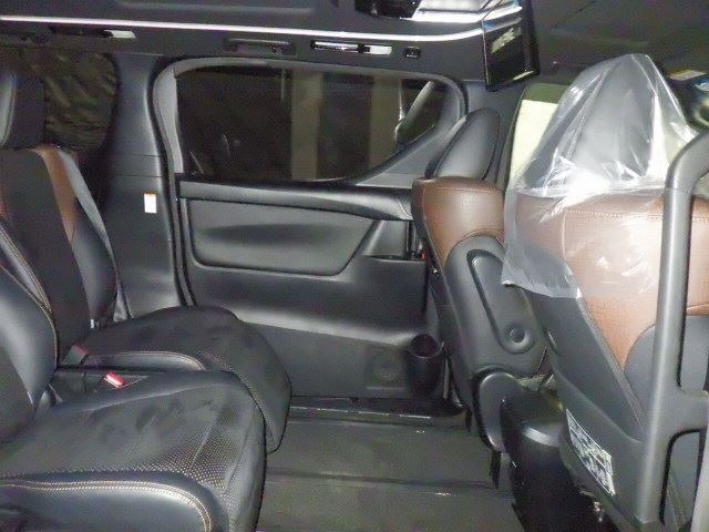 Toyota ALPHARD 2017 7927646-5