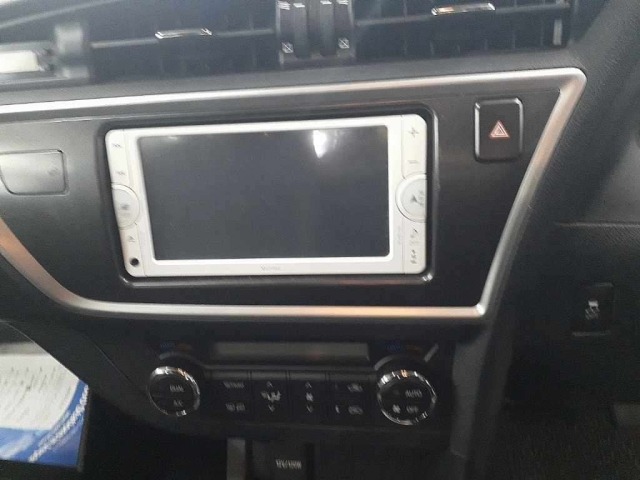 Toyota AURIS 2014 7942249-12