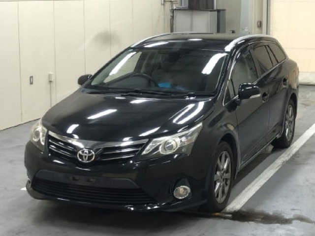 Toyota AVENSIS WAGON 2012 7942764-2