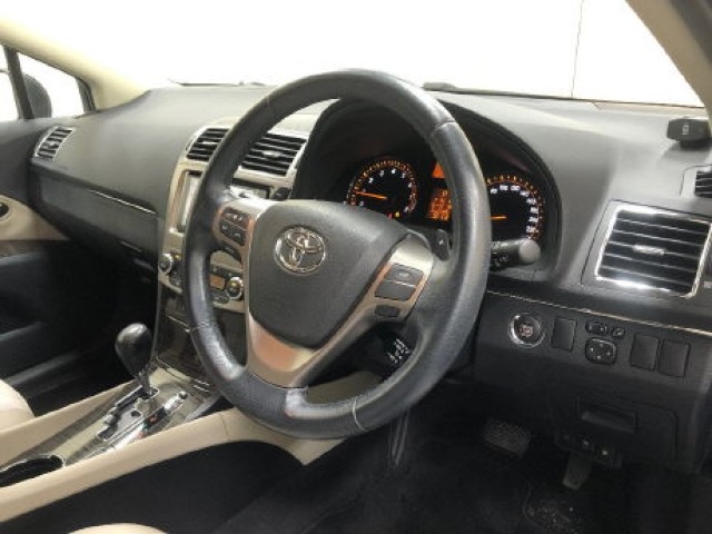 Toyota AVENSIS WAGON 2012 7942764-5