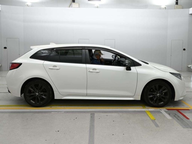 Toyota COROLLA TOURING 2022 7931894-3