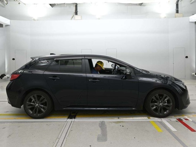 Toyota COROLLA TOURING 2022 7931897-3
