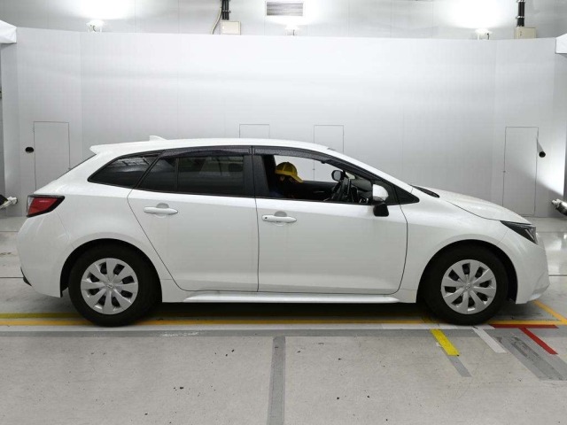 Toyota COROLLA TOURING 2023 7931898-3