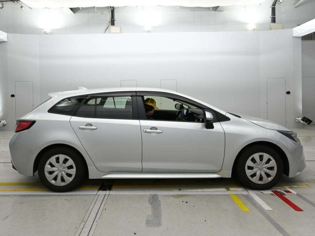 Toyota COROLLA TOURING 2020 7931905-3