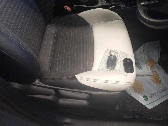 Toyota COROLLA TOURING 2023 7931908-10