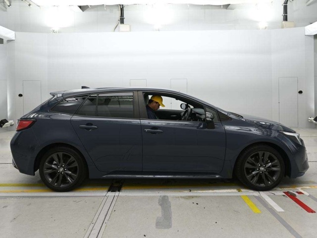 Toyota COROLLA TOURING 2023 7931908-3