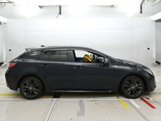 Toyota COROLLA TOURING 2022 7931921-3