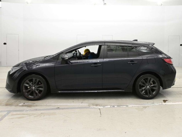Toyota COROLLA TOURING 2022 7931921-4