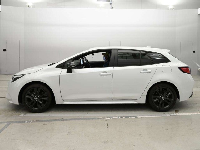 Toyota COROLLA TOURING 2024 7931922-4