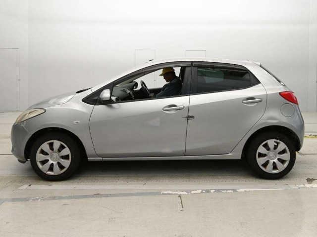 Mazda DEMIO 2010 7944481-4