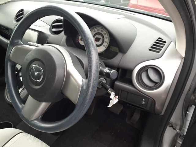 Mazda DEMIO 2010 7944481-9
