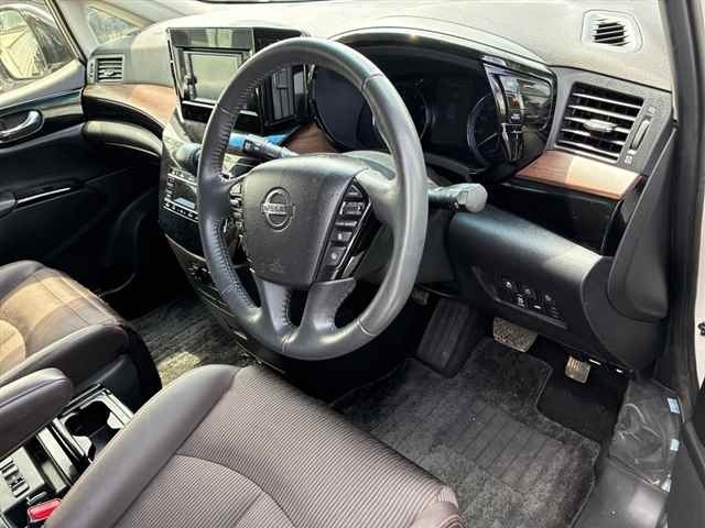 Nissan ELGRAND 2024 7945076-3