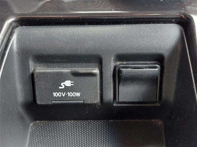Nissan ELGRAND 2016 7945084-17
