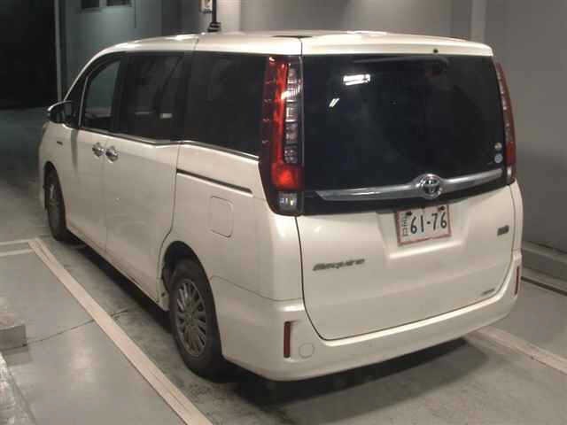Toyota ESQUIRE 2015 7929429-1