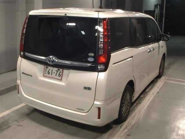 Toyota ESQUIRE 2015 7929429-5