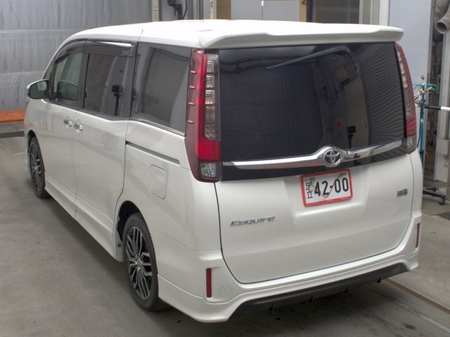 Toyota ESQUIRE 2015 7929457-1