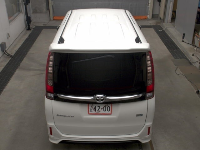 Toyota ESQUIRE 2015 7929457-7