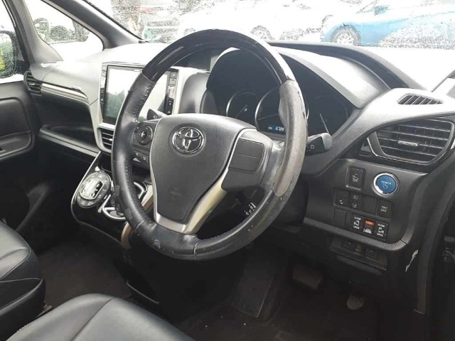 Toyota ESQUIRE 2016 7929466-7