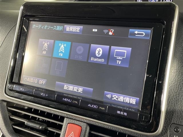 Toyota ESQUIRE 2015 7929550-17