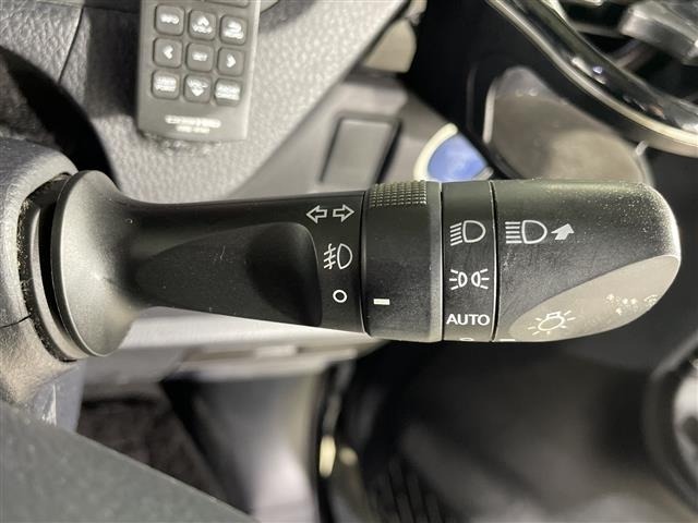 Toyota ESQUIRE 2015 7929550-21