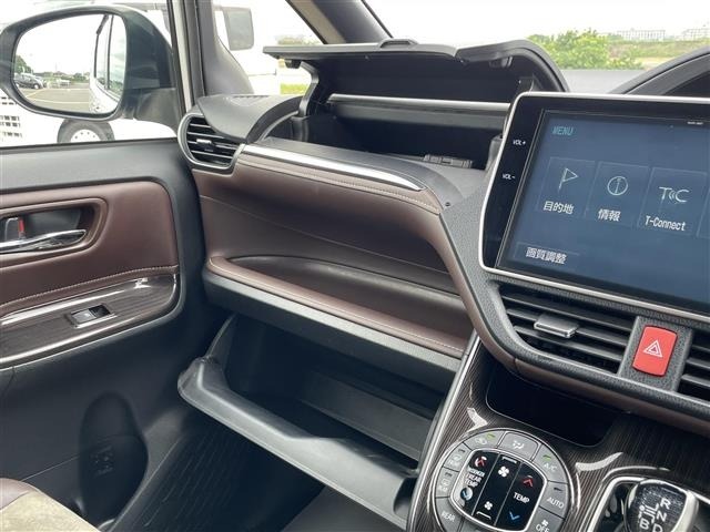 Toyota ESQUIRE 2018 7929901-10