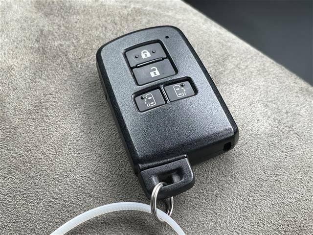 Toyota ESQUIRE 2018 7929901-13