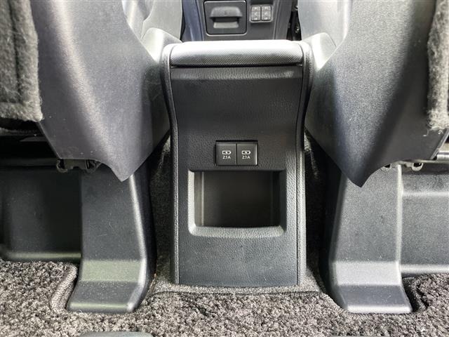 Toyota ESQUIRE 2019 7929939-12