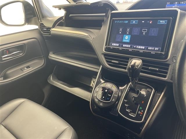 Toyota ESQUIRE 2017 7930034-13