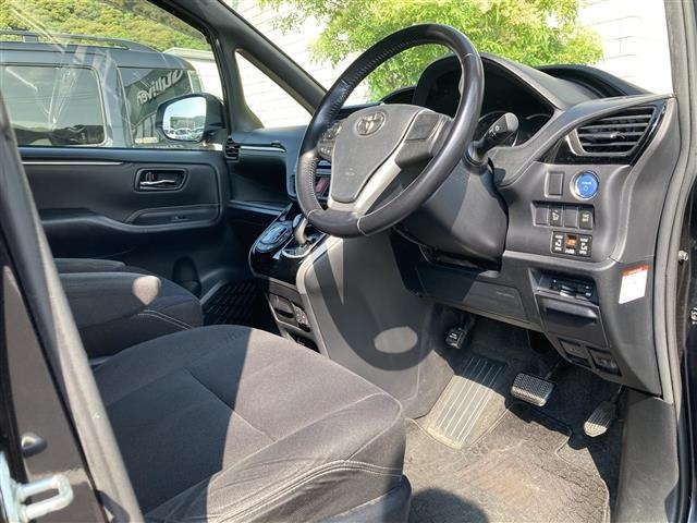 Toyota ESQUIRE 2015 7930035-22