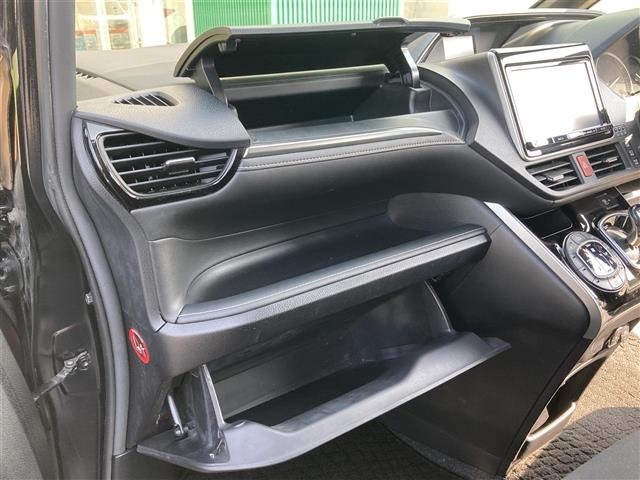 Toyota ESQUIRE 2015 7930035-6