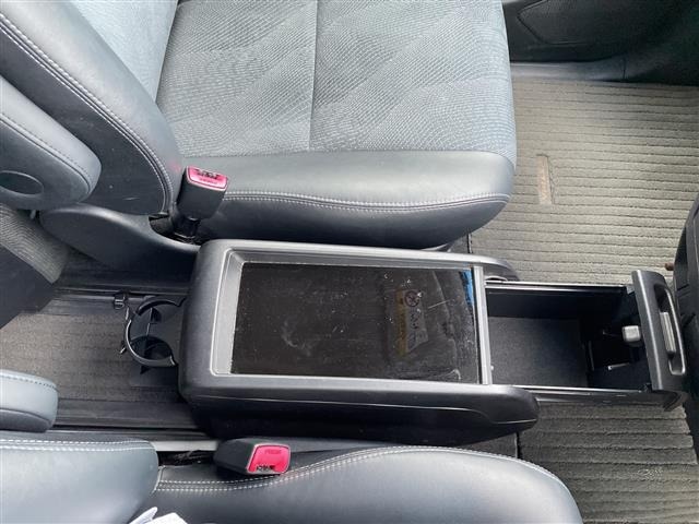 Toyota ESTIMA 2015 7931003-19