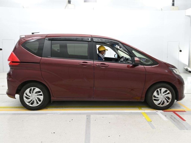 Honda FREED 2017 7930230-3