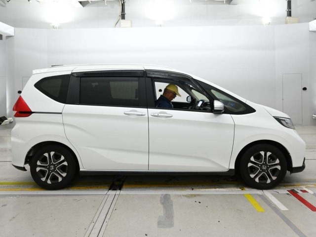 Honda FREED 2022 7930232-3