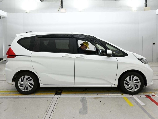 Honda FREED 2022 7930238-3