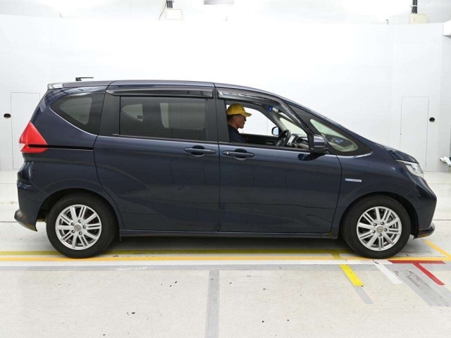 Honda FREED 2021 7930255-3