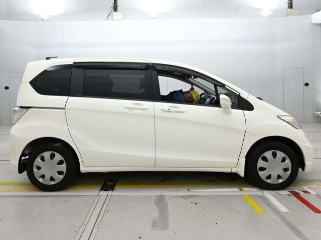 Honda FREED 2012 7930258-3
