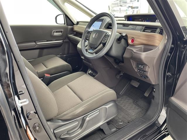 Honda FREED 2023 7930980-4