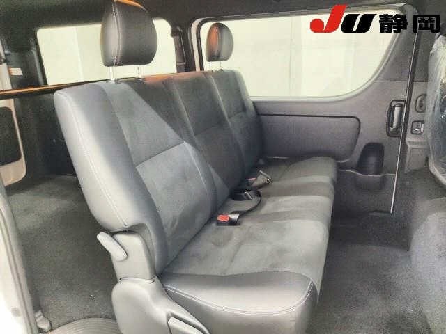 Toyota HIACE VAN 2026 7945153-8