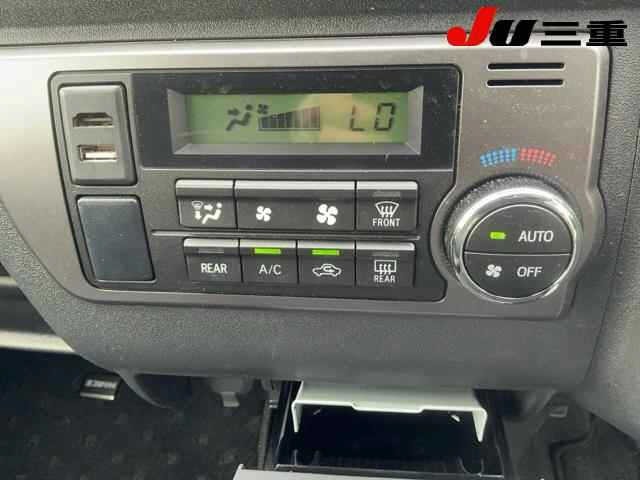 Toyota HIACE VAN 2024 7945159-24