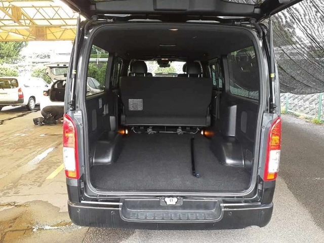 Toyota HIACE VAN 2025 7945167-10
