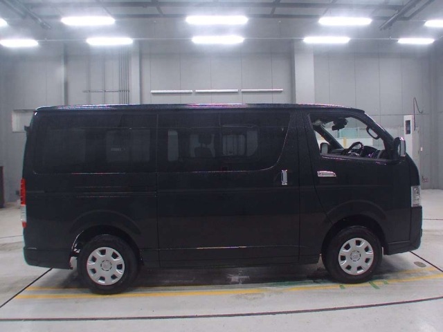 Toyota HIACE VAN 2025 7945167-3