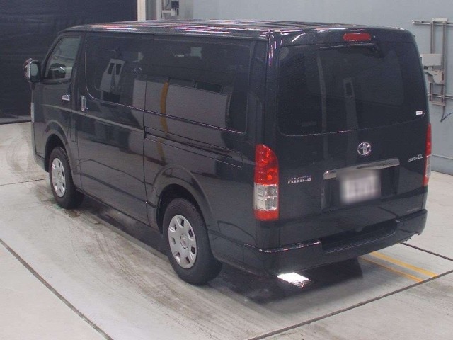 Toyota HIACE VAN 2025 7945167-6
