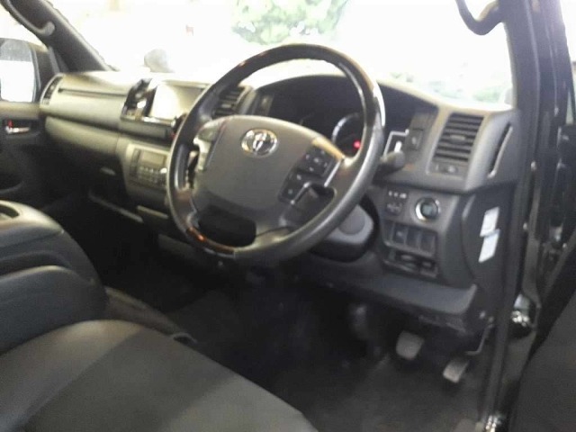 Toyota HIACE VAN 2025 7945167-7
