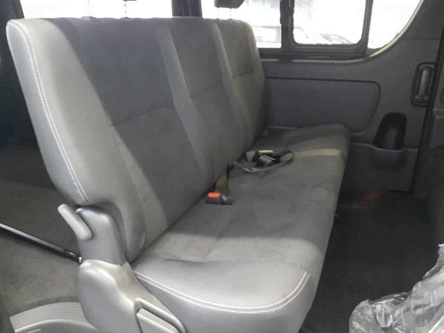 Toyota HIACE VAN 2025 7945167-9