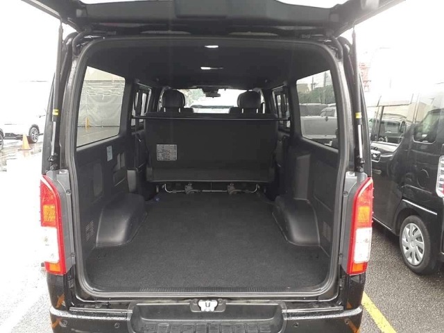 Toyota HIACE VAN 2024 7945168-10