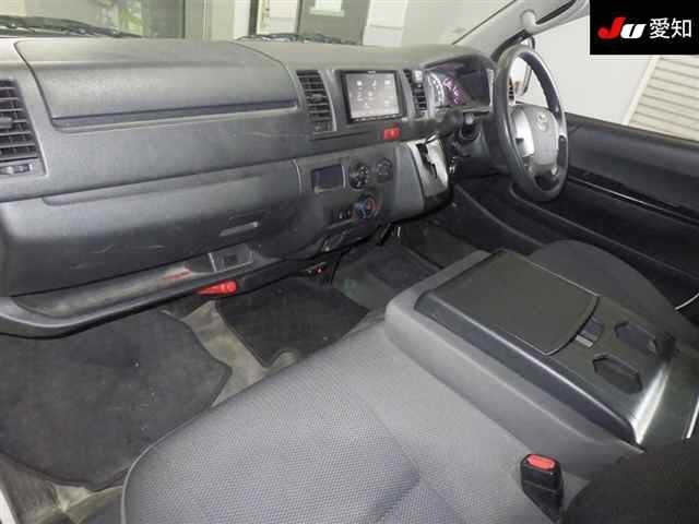Toyota HIACE VAN 2019 7945171-3