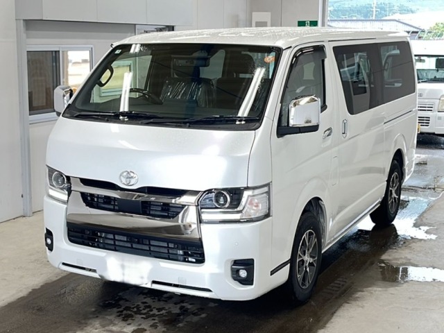Toyota HIACE VAN 2026 7945172-0